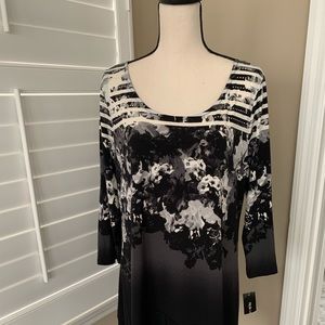 Size XL asymmetric tunic black/off white/ new/tag